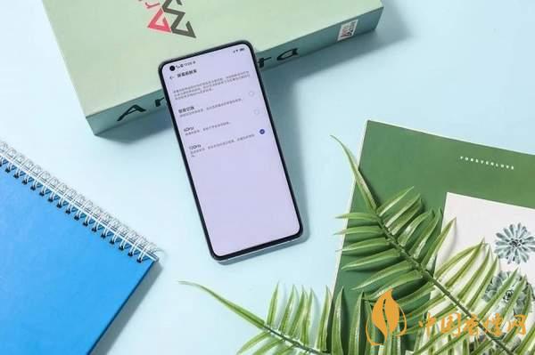 iqoo5值得入手嗎？旗艦“水桶機”入手到底虧不虧！