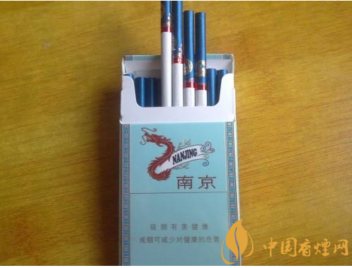 過年待客買什么香煙好，中華撐場面軟云看內(nèi)在